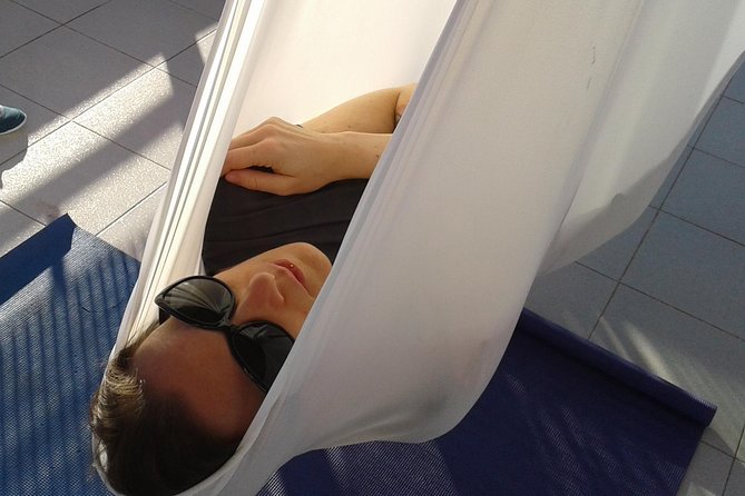 Aerial Yoga Experience in Maspalomas, Spain - Who this aerial yoga session suits best (and who should pause)