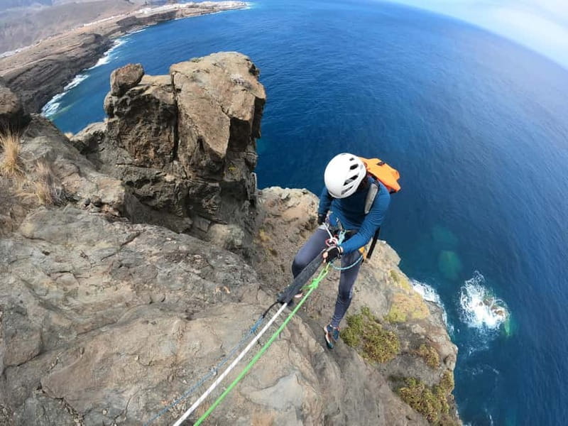Agaete: Gran Canaria Coasteering. Marine Ferrata and Zipline - Abseiling down to the coastline: the moment your brain locks in