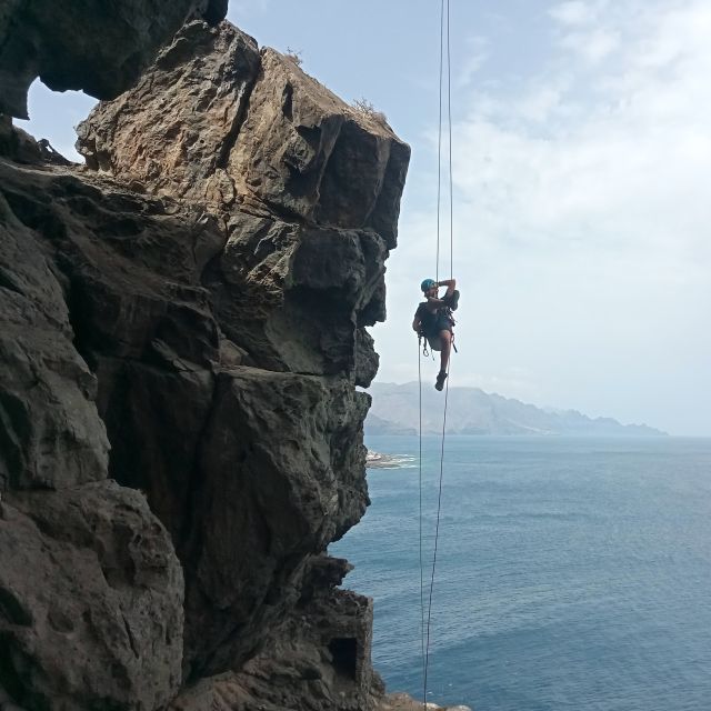 Agaete: Gran Canaria Coasteering. Marine Ferrata and Zipline - Snorkel in a cliff-surrounded bay: when the pace slows