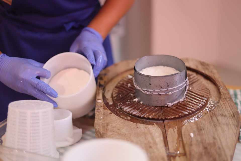 Aguïmes : Cheese Making Workshop at la Jaira de Ana - Best Fit: Who Will Love This Workshop Most