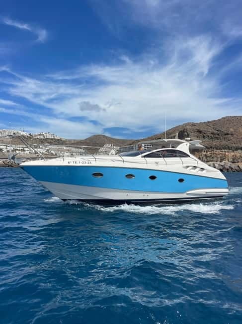Best Private Yacht in Gran Canaria - What’s Included: Open Bar, Tapas Snacks, Snorkeling Gear, and 2 SUP Boards