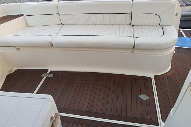 Boat Trip 4 Hours - Private Charter ("KEEPER UNO" Boat) - Comfort and language notes: jackets, seasickness, and English