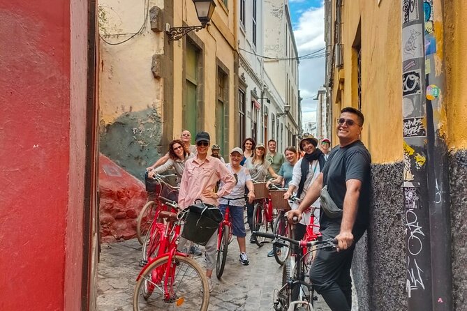 Discover Las Palmas City by Bike in 4 hours - Stop 4: Triana’s Pedestrian Lanes and Where Locals Eat