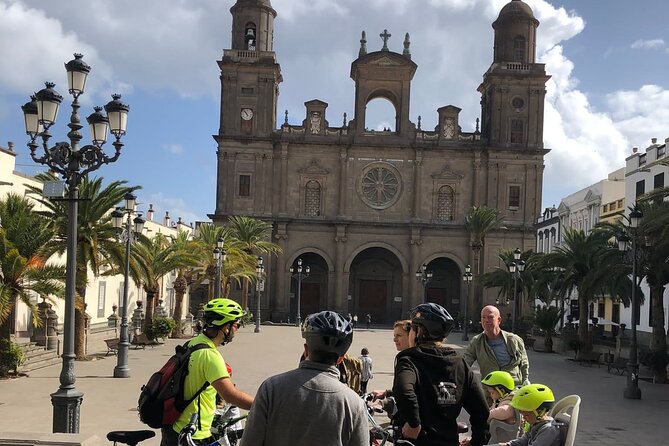 Discover Las Palmas City by Bike in 4 hours - Stop 5: Santa Catalina Hotel Area and Las Palmas’ English Neighborhood
