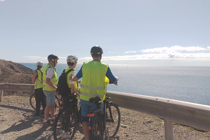 E-Bike Rental 80 km Battery life: Gran Canaria Mountains or Coast - Stop 3: El Faro de Maspalomas, a 55-meter landmark at the edge of the dunes