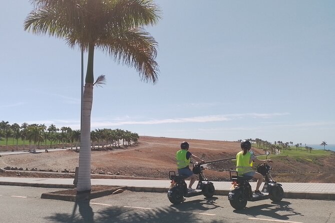 e-Scooter or e-Bike Maspalomas Tour+Visit Western Town Sioux City - E-scooter vs e-bike: choosing the option that fits your group