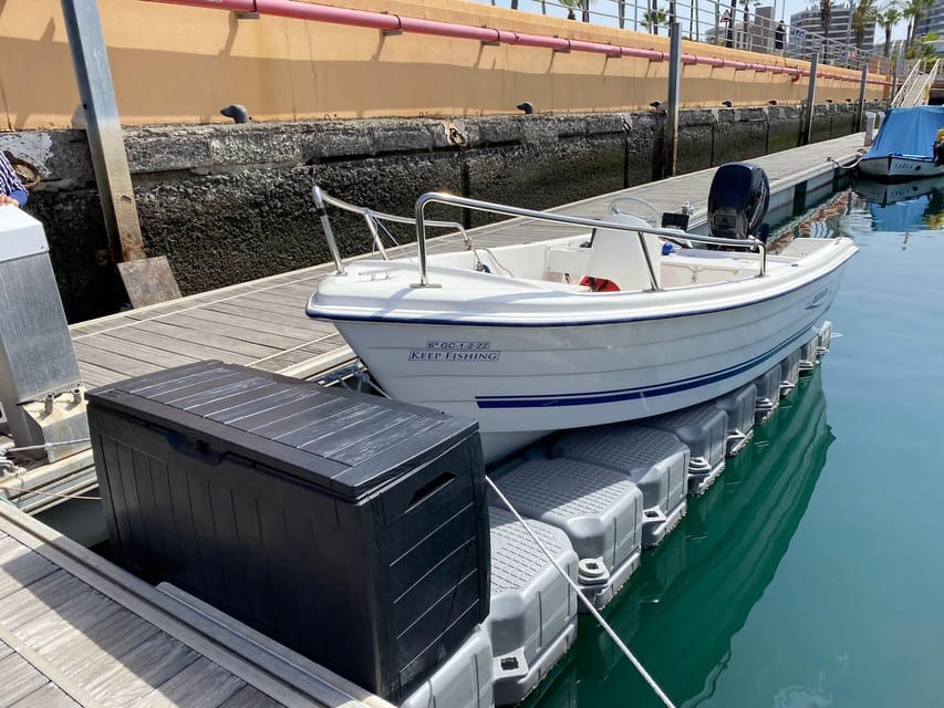 From las Palmas : Day sailing experience along the coast - Taking the helm: steering lessons without the fuss