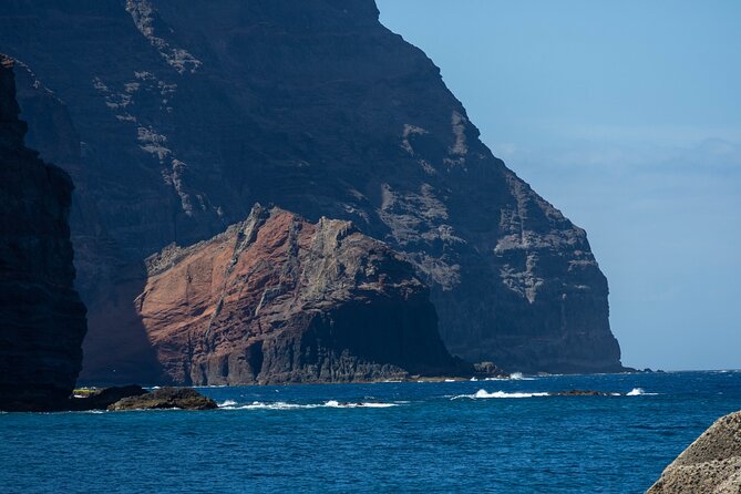 Full Private Tour of Gran Canaria with Natural Pools - Arucas and Iglesia de San Juan: black basalt in a green agricultural area