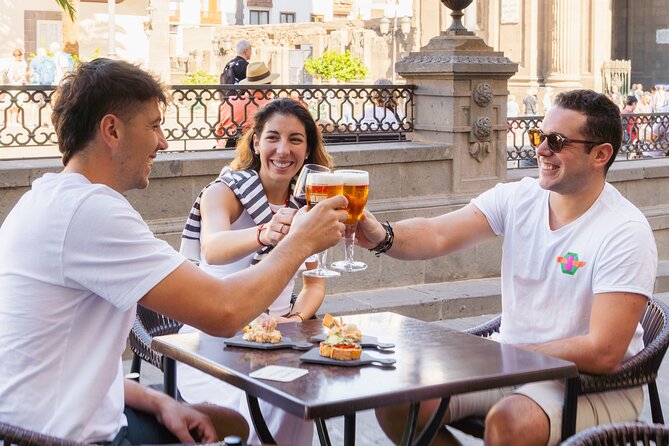 Gourmet Tapas and Wine Tour in the Old Town of Las Palmas - The walk-through itinerary: what each stop feels like