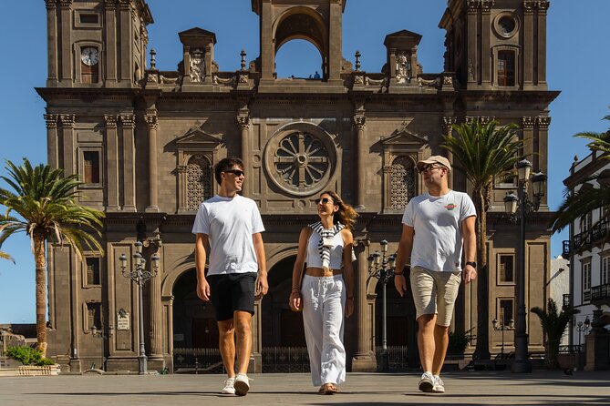 Gourmet Tapas and Wine Tour in the Old Town of Las Palmas - Getting around: why this is easy even if your Spanish is basic