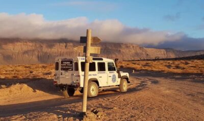 Graciosa Island: Jeep Safari Playa De las Conchas - Jeep pacing and group size: 22 people split across 3 jeeps
