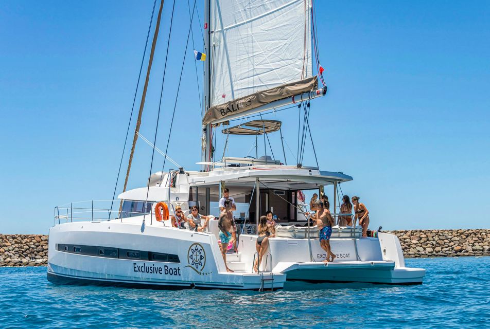 Gran Canaria: Catamaran Day Trip with Food and Drinks - Cruising the southwest coast with shade, sun, and unlimited drinks