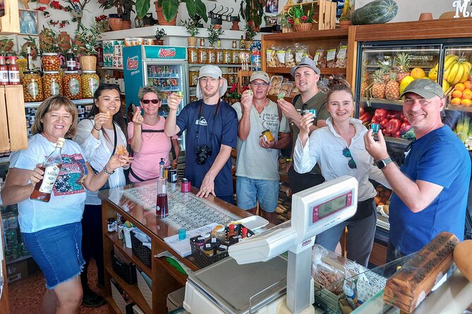 Gran Canaria Cave, Oasis, Red-gorge Adventure & cosy Picnic - Tobas de Colores del Barranco de Las Vacas: where the day gets its wow factor