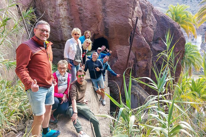 Gran Canaria Cave, Oasis, Red-gorge Adventure & cosy Picnic - Montana de Agüimes caves: aboriginal history and a rocky-path hike