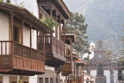 Gran Canaria North Tour Canarian Landscapes - Arucas historic center and San Juan Bautista: a clean introduction to the island’s towns