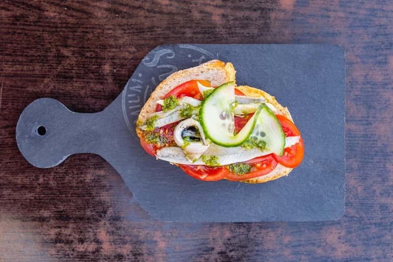 Las Palmas: Gourmet Tapas and Wine Tour in the Old Town - Starting at El Monje de Santa Ana: your first tapa, your first taste of the area