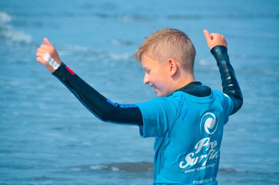 Las Palmas: Learn to Surf with a Special Price for Two Group - Small group size (up to 10): more attention without losing the fun