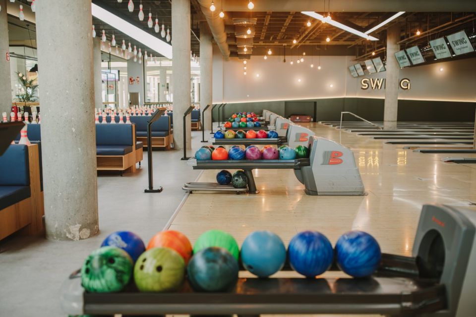 Maspalomas: Bowling Session Entry Ticket at Holiday World - Entering fast: voucher exchange and skipping the ticket line