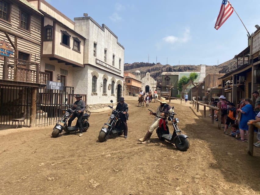 Maspalomas: E-Scooter or E-Bike Tour+Western Town Sioux City - Electric ride through Maspalomas and Playa del Inglés