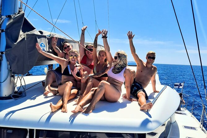 Private 5 hour catamaran cruise in south of Gran Canaria - Getting there: the meeting point and the Bahía Feliz to Puerto de Mogán pickup