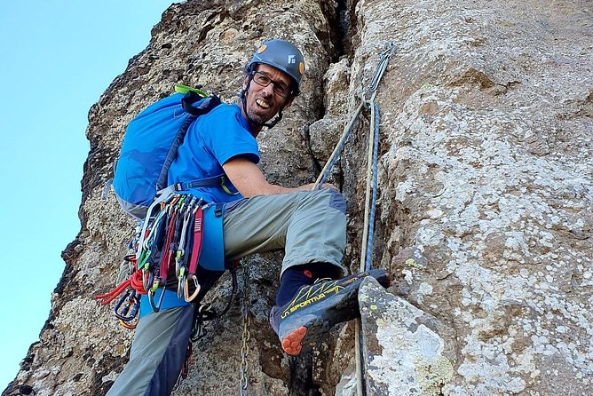 Professional climbing guide - Start point and timing: getting rolling at 10:00 am