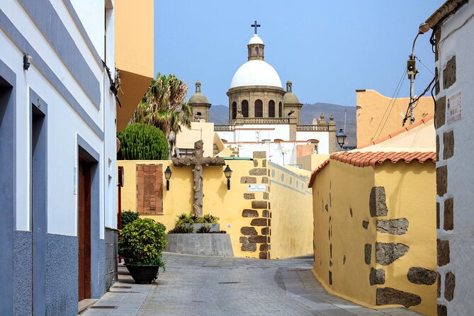Sea and Mountain Full Day Tour with Lunch - Las Palmas time: a capital-city break built around the aquarium