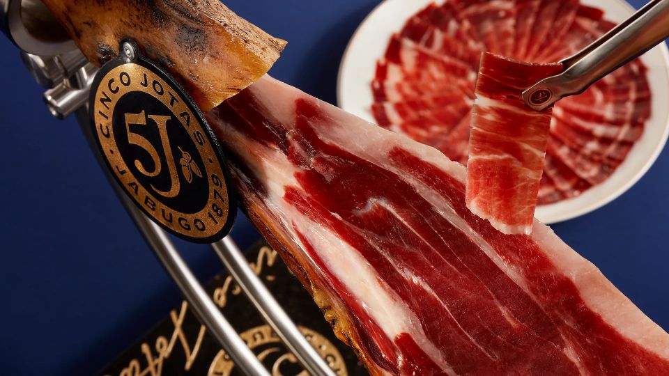 Spanish Cured Meats & Wine Tasting Tour in Mogan - Mogán photo stop and scenic views: where the hour actually goes