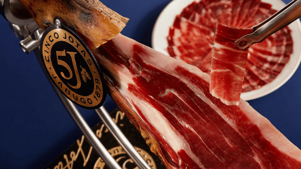 Spanish Cured Meats & Wine Tasting Tour in Mogan - Optional lunch or dinner: when to add the extra meal