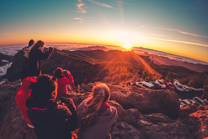 The Volcano Heart Tour: Hiking, Tasting and Sunset Experience - Caldera de Bandama: explosive volcano forces, visible on the ground