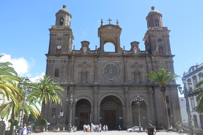 Tuk-Tuk Neighbourhoods Tour around Las Palmas de Gran Canaria - Timing: 1 hour 30 minutes is short, so use it smart